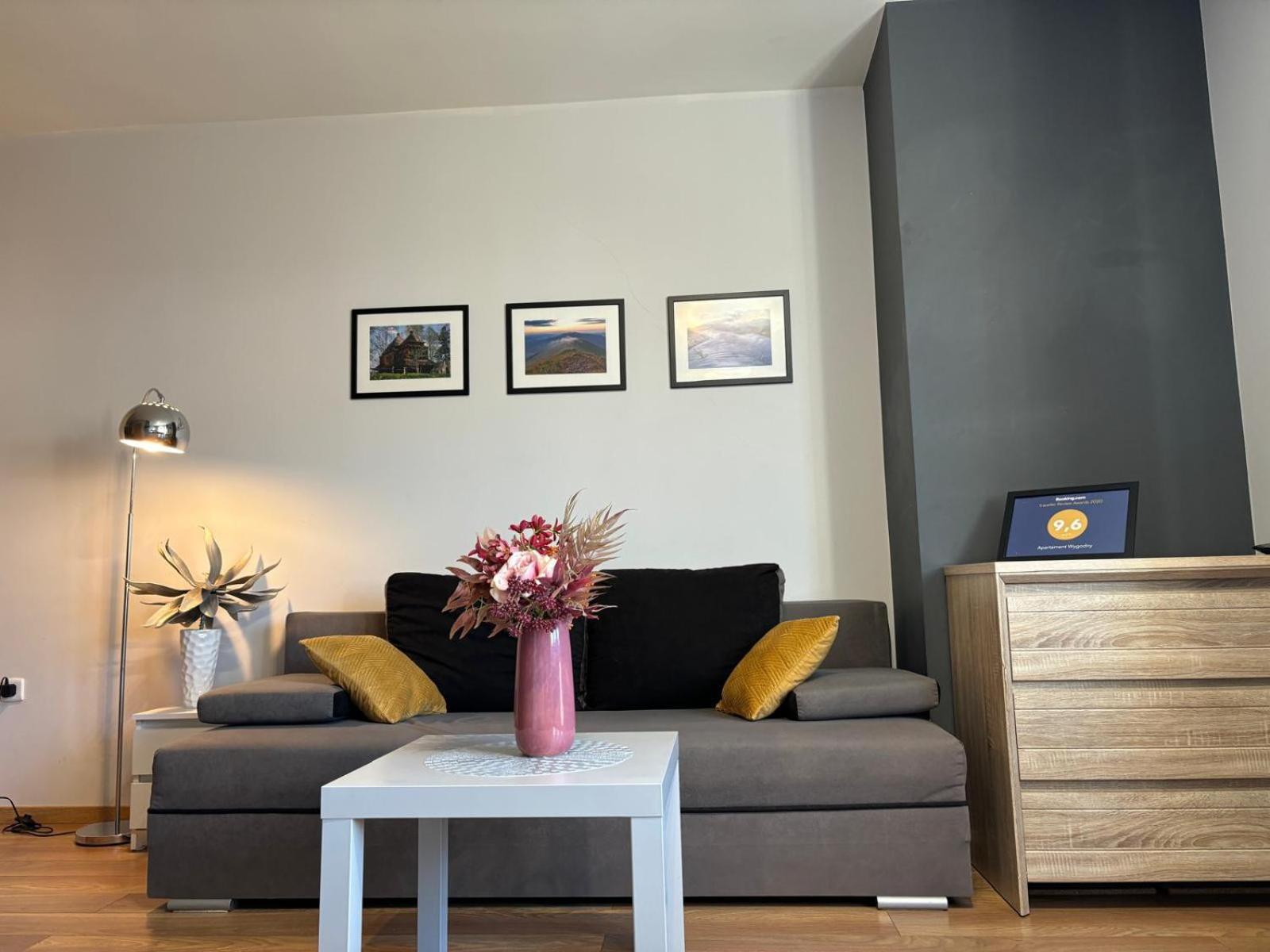 Apartament Wygodny อุสชิกีดอลเน ภายนอก รูปภาพ